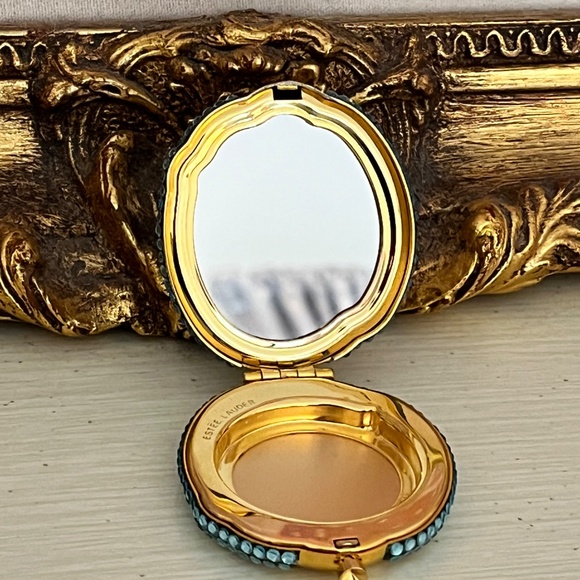 Estee Lauder compacts lot - Picture 4 of 12